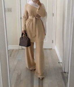 Comment porter une abaya arabe ?